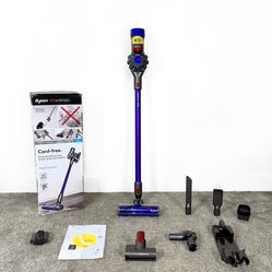 Dyson V8 Animal Handheld Stick Cordless Vacuum Cleaner w/ attachments 