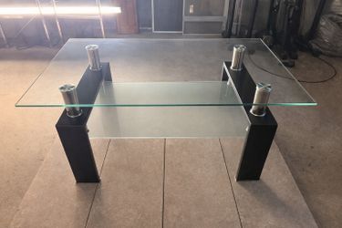Glass coffee table double shelf