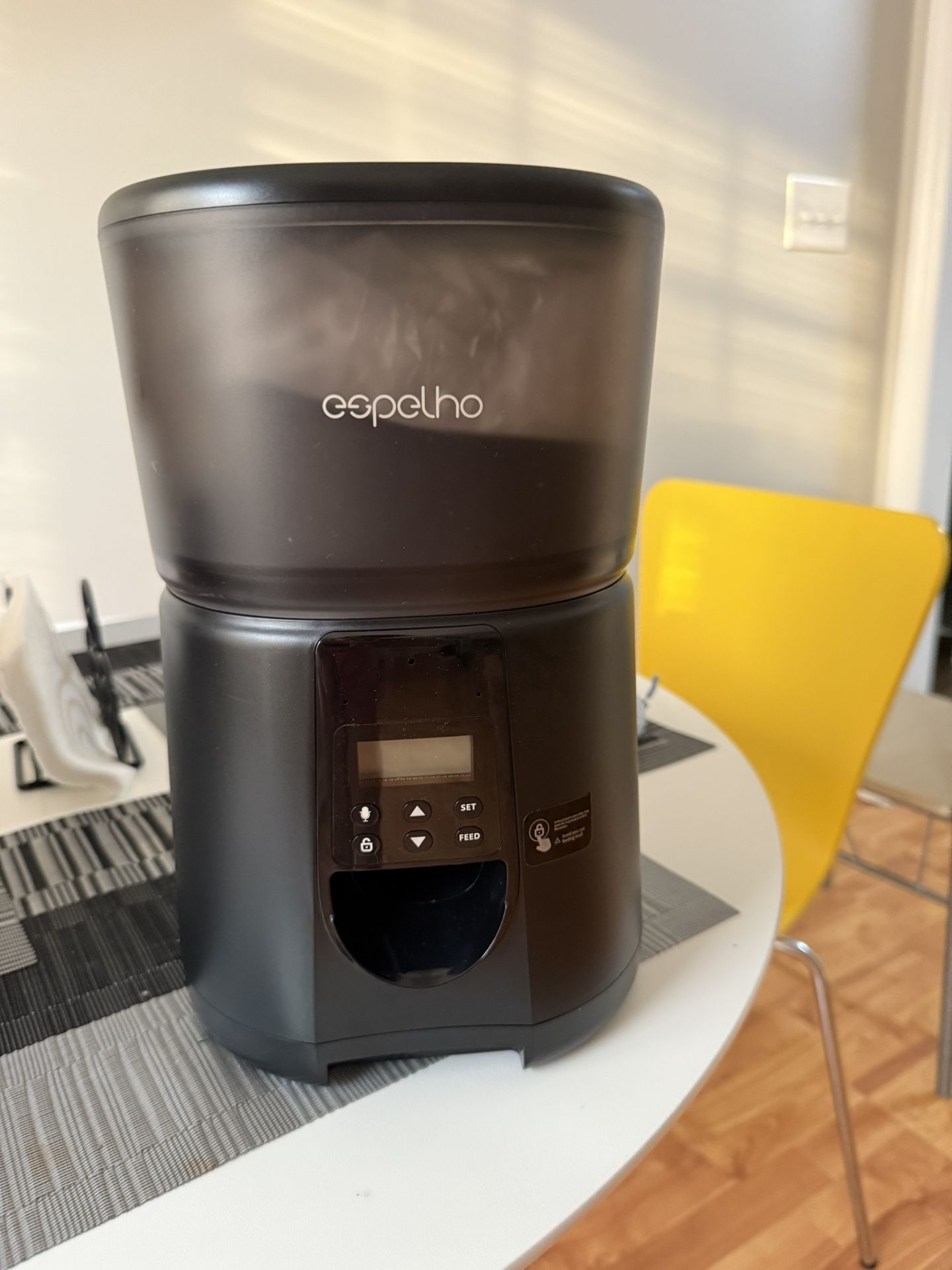 Electric Cat Feeder