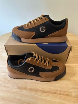 New Men’s Sneakers – Size 8 – Brand New