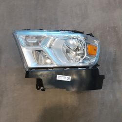 2019 Ram 1500 Front Left Headlight