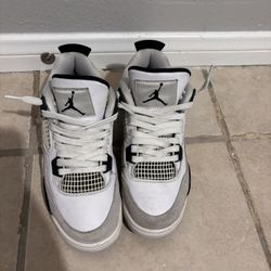 Jordan 4