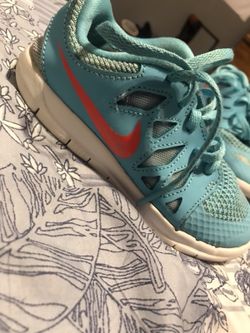 Nike running shoes size 11 for kids