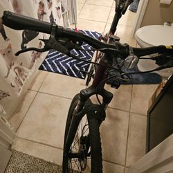 Used Giant Crosscut Bicycle 