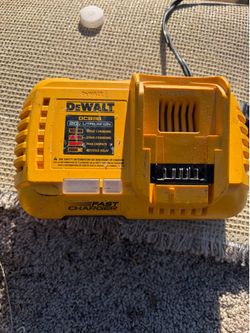 Dewalt  Fast Charger With 20v battery