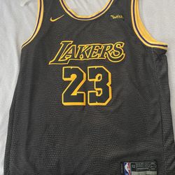 Jersey Lakers Size 52 Swingman 