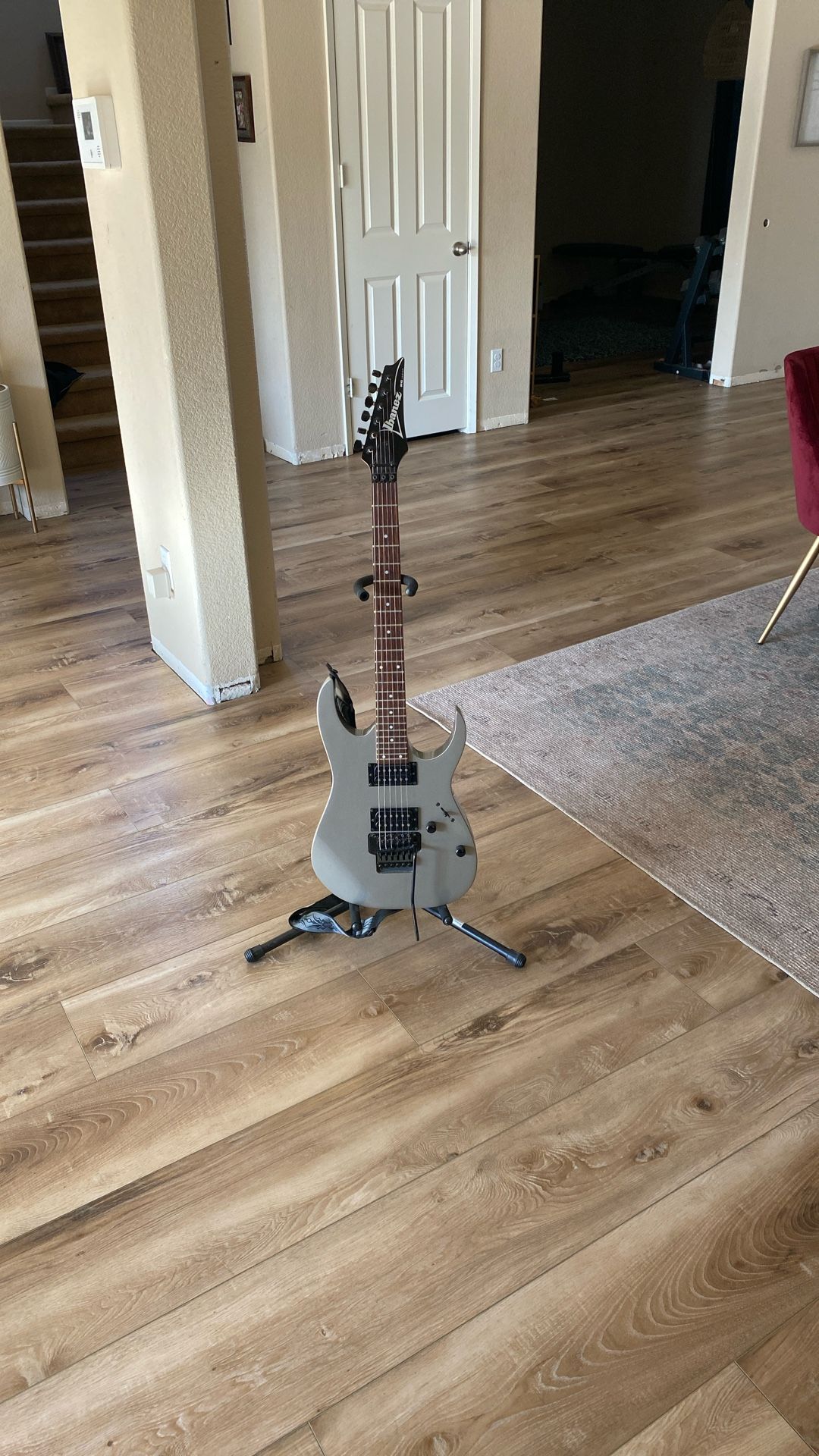 Electric Guitar Ibanez Rg220 (Floyd Rose) *trade*