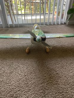 Extra 300, RC plane
