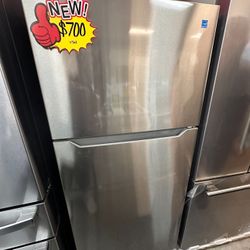 BRAND NEW REFRIGERATOR TOP FREEZER
