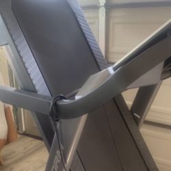 ProForm Carbon Pro 2000 Treadmill with iFIT Compatibility!