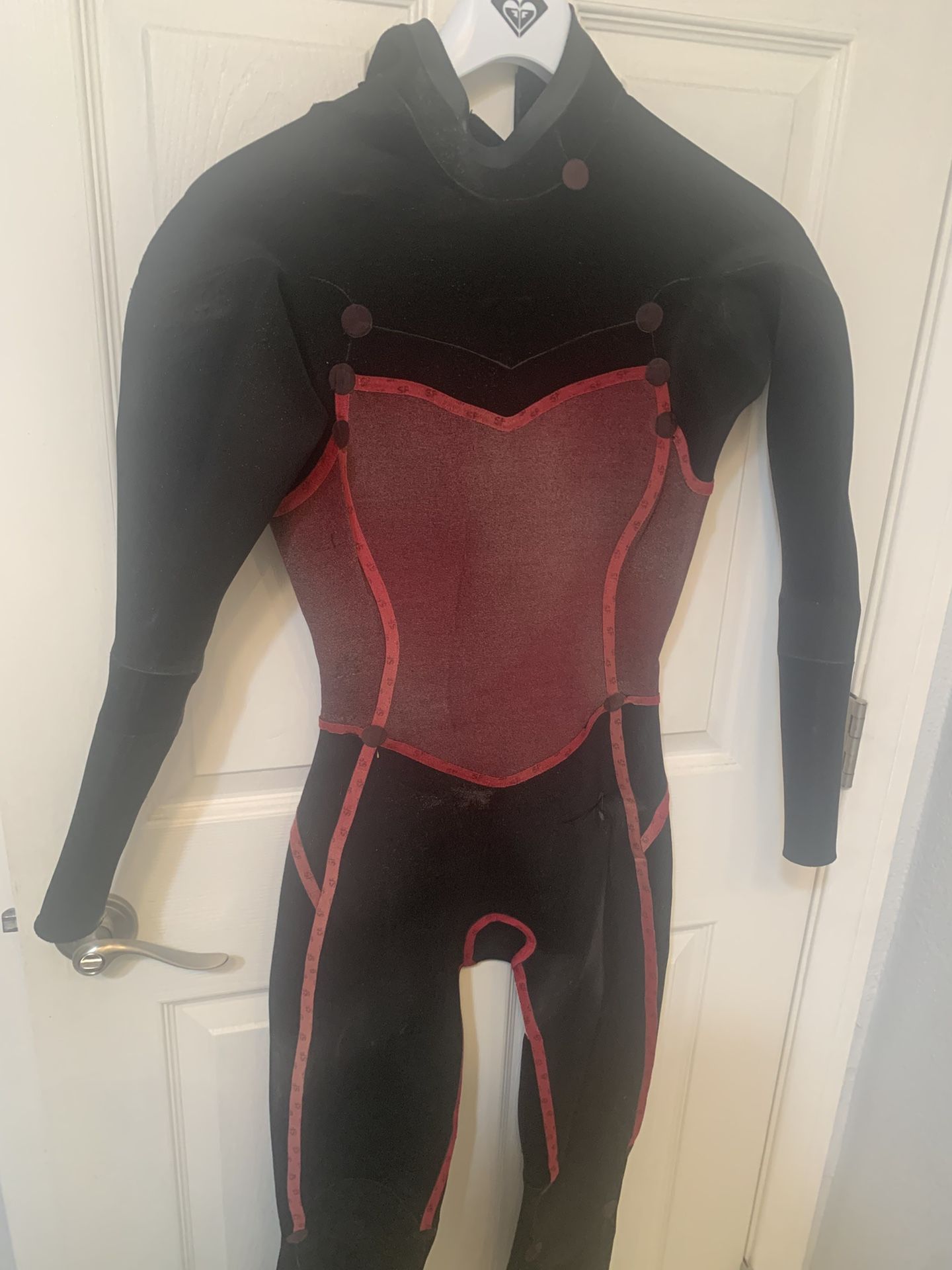 Women’s Roxy Full Wetsuit!