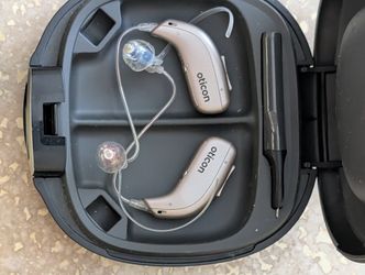 Oticon Zircon miniRITE R Hearing Aids plus Accessories