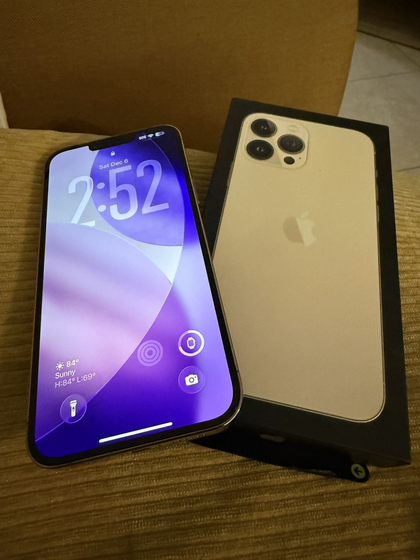 Apple iPhone 13 Pro Max Unlocked - Pristine Condition (99% Battery)