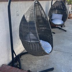 Egg Chair Set with Stands