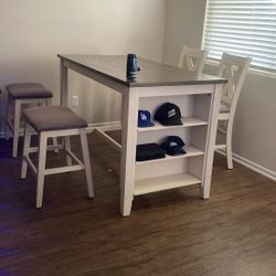 Kitchen Table 