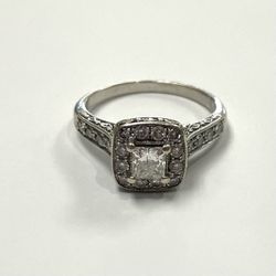 14K white gold diamond ring 