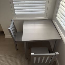 Kids Table And 2 Chair 
