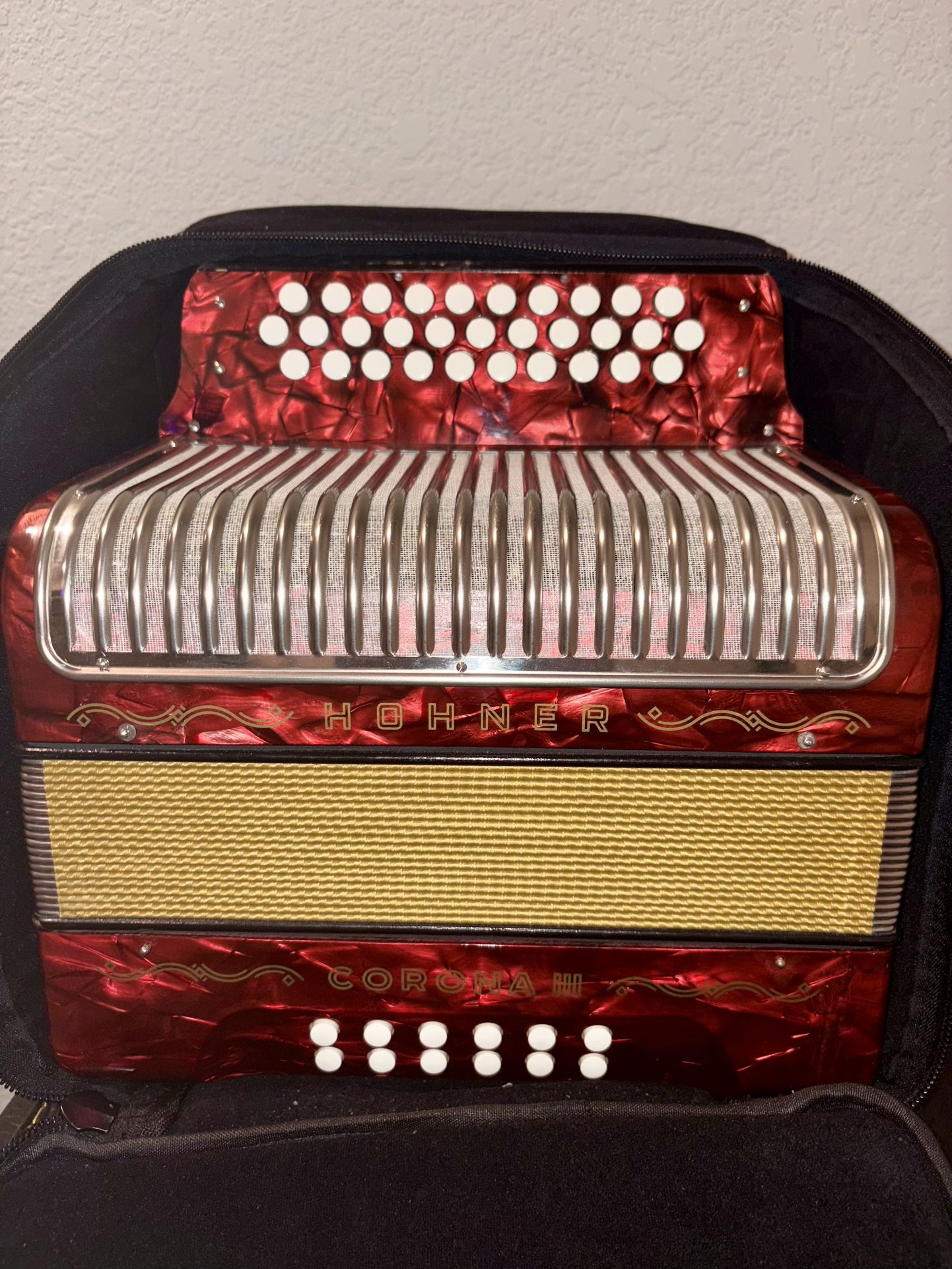 Hohner Corona III Classic Accordion – Made in Germany 🇩🇪 (DGC) RE SOL DO