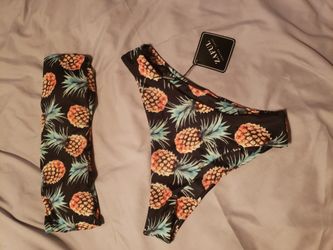 Womens medium bikini swim suit