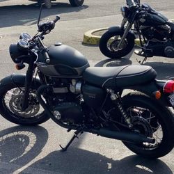 '23 Triumph Bonneville 1200 Black Edition 