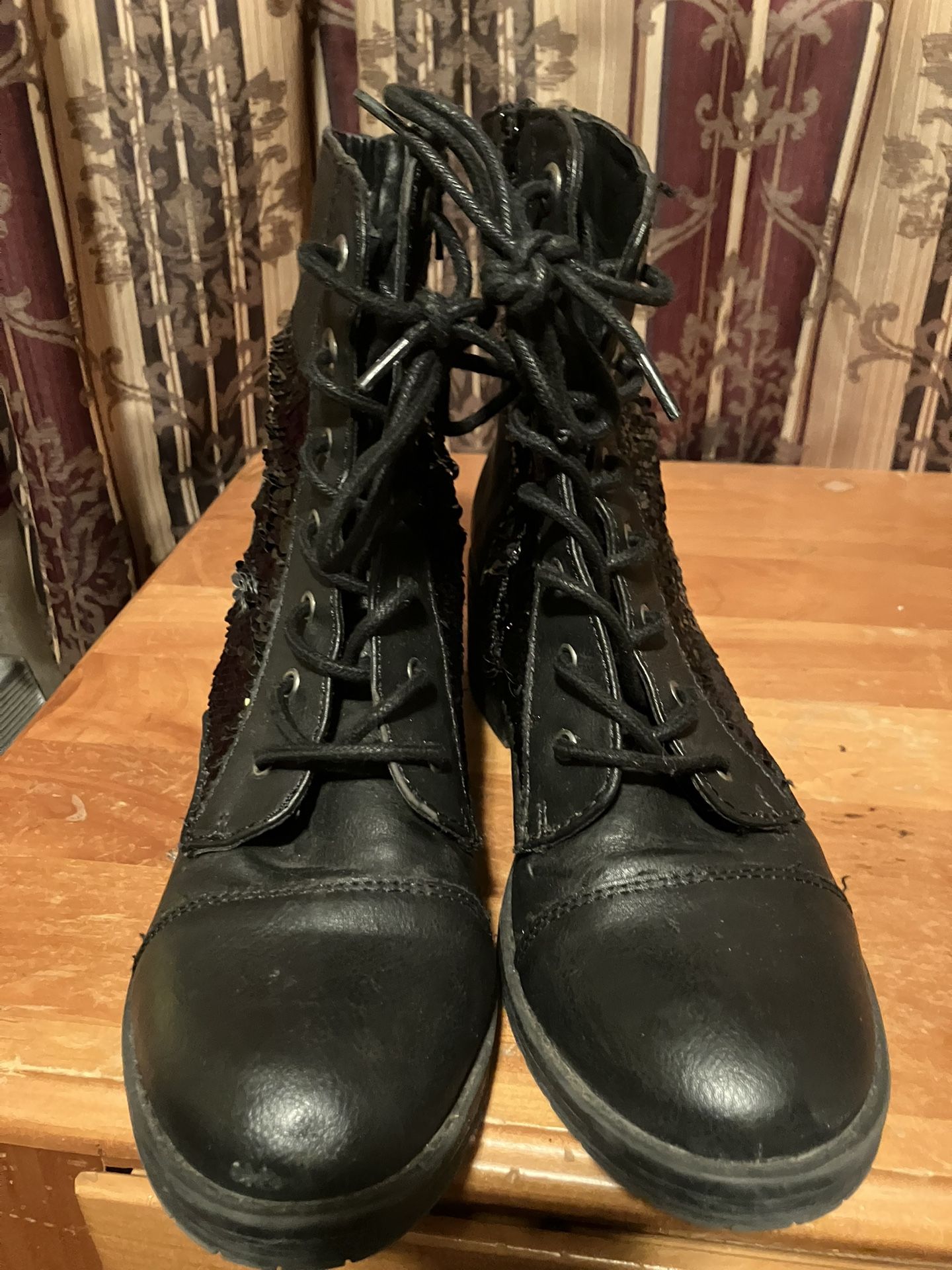 Black Womens Boots (8M)