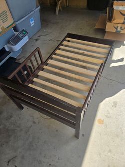 Toddler Bed Frame with Slats