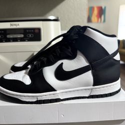 WOMEN NIKE DUNKS