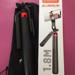 71 Inches Extended phone tripod, selfie stick,compatible with Iphone&https://offerup.com/redirect/?o=QW5kcm9pZC5ORVc=