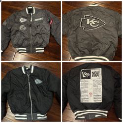 New Era x Alpha Industries Kansas City Chiefs Reversible Bomber Jacket