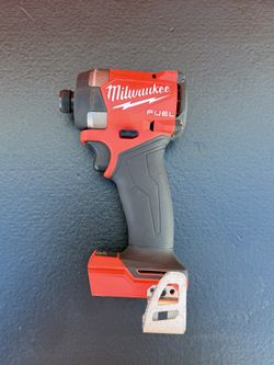 Milwaukee M18 FUEL 2953-20 Impact Driver – Tool Only