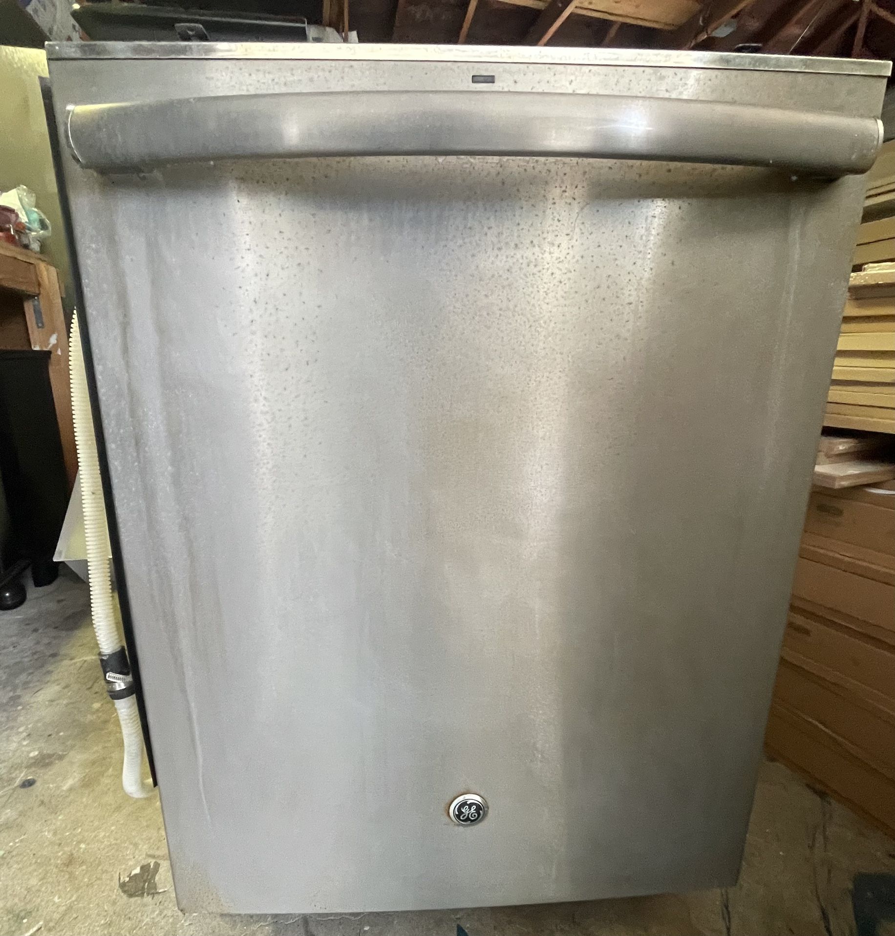 Whirlpool Dishwasher