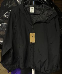 Nike women windbreaker size XL