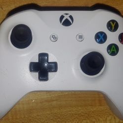 Xbox One Wireless Controller 