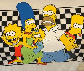 Three-quarter sleeve length Simpson family checkerboard T-shirt