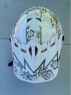 BUTTERFLY THEMED YOUTH MOTORCYCLE HELMET