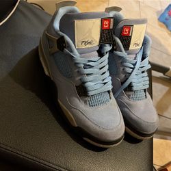 Jordan 4 University blue 