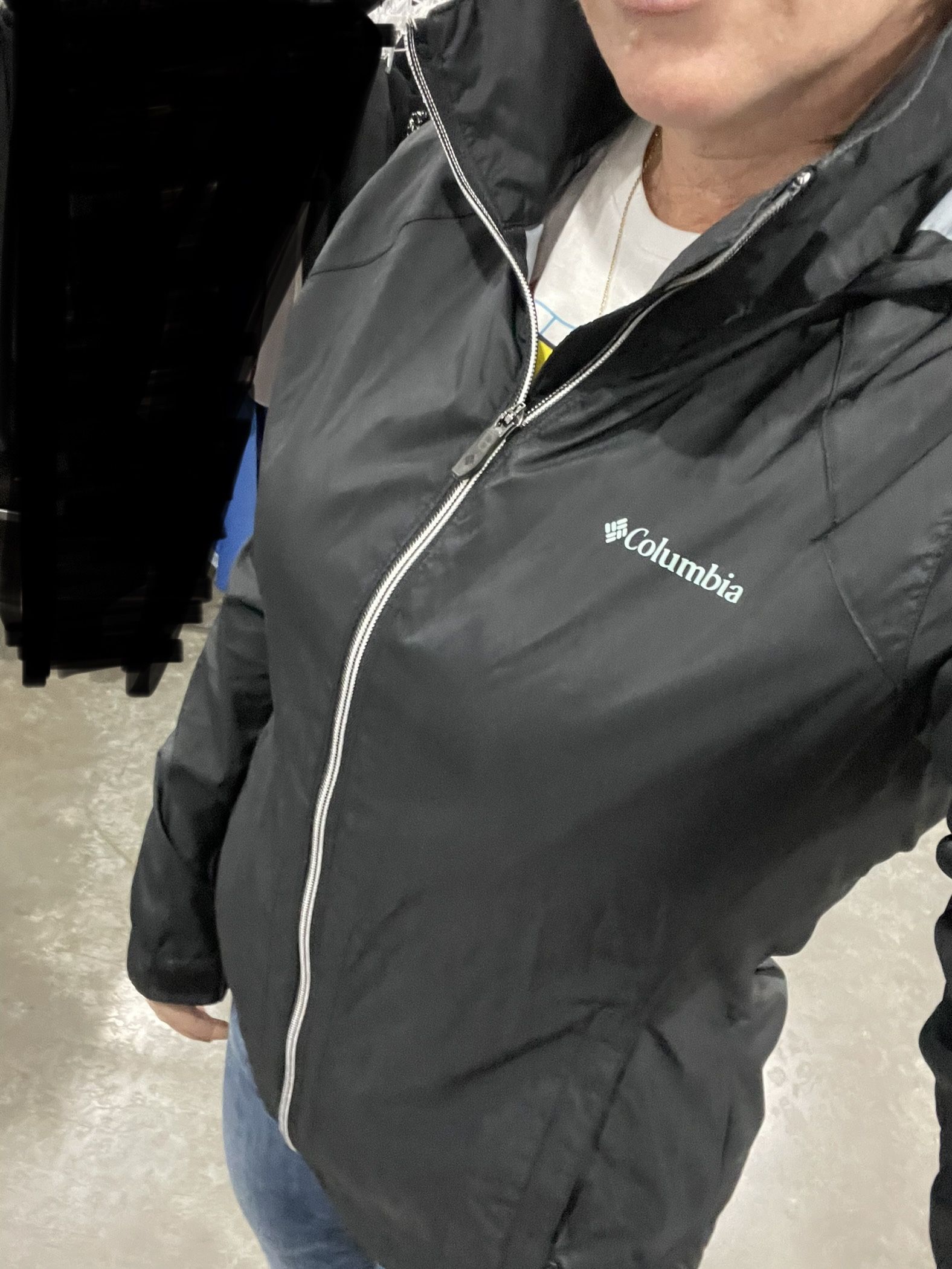 Women’s Columbia Rain Jacket Large Black