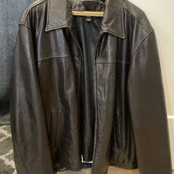 Men’s Leather Jacket