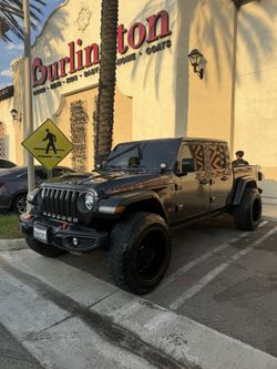 2021 Jeep Gladiator
