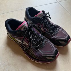 Women’s Size 10 Brooks Glycerin G13 Running Shoes