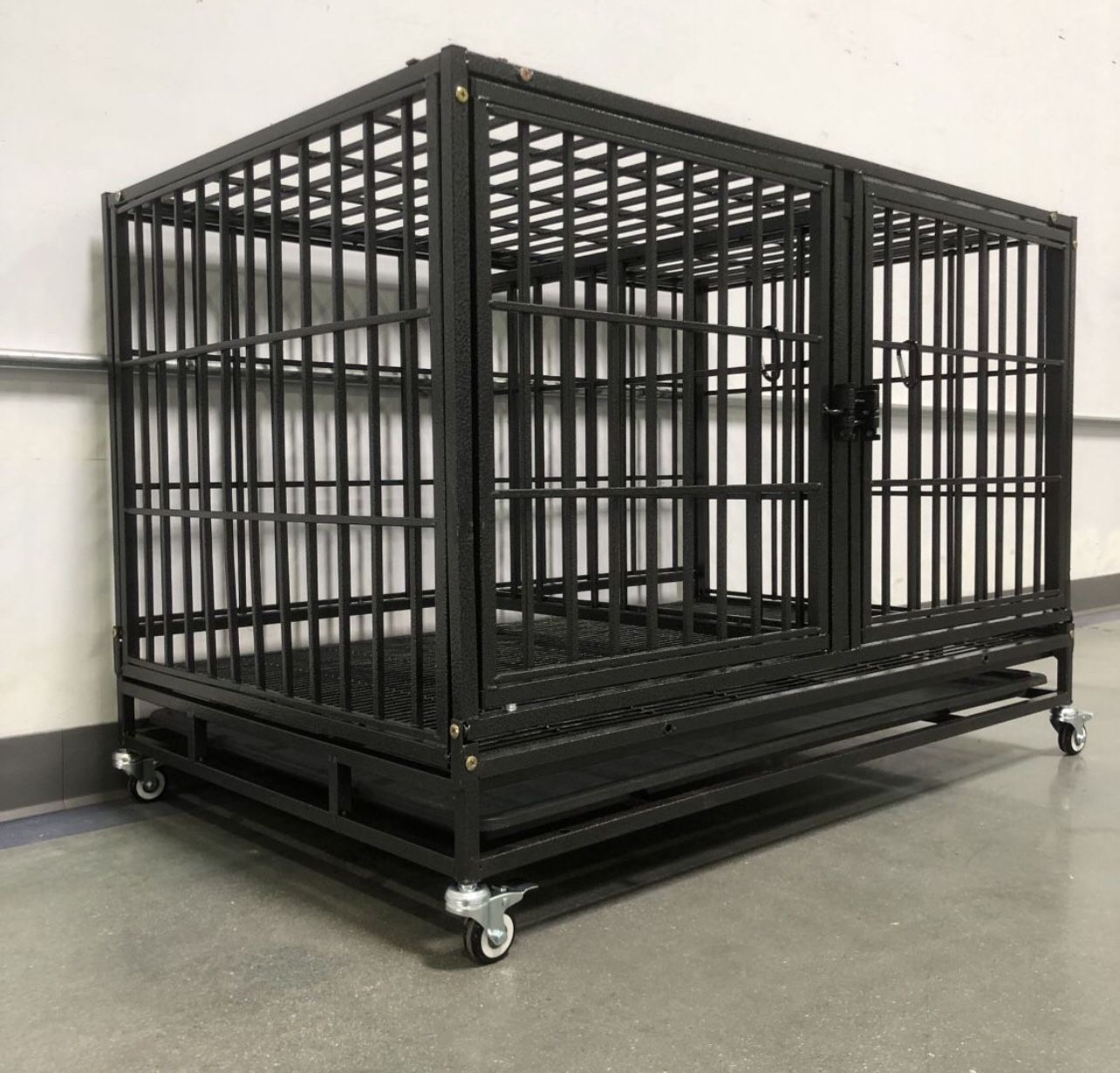 42” Heavy Duty Dog 🐕🦺 Kennel 🐕 Cage With Wheels🐶 And Removable Trays‼️