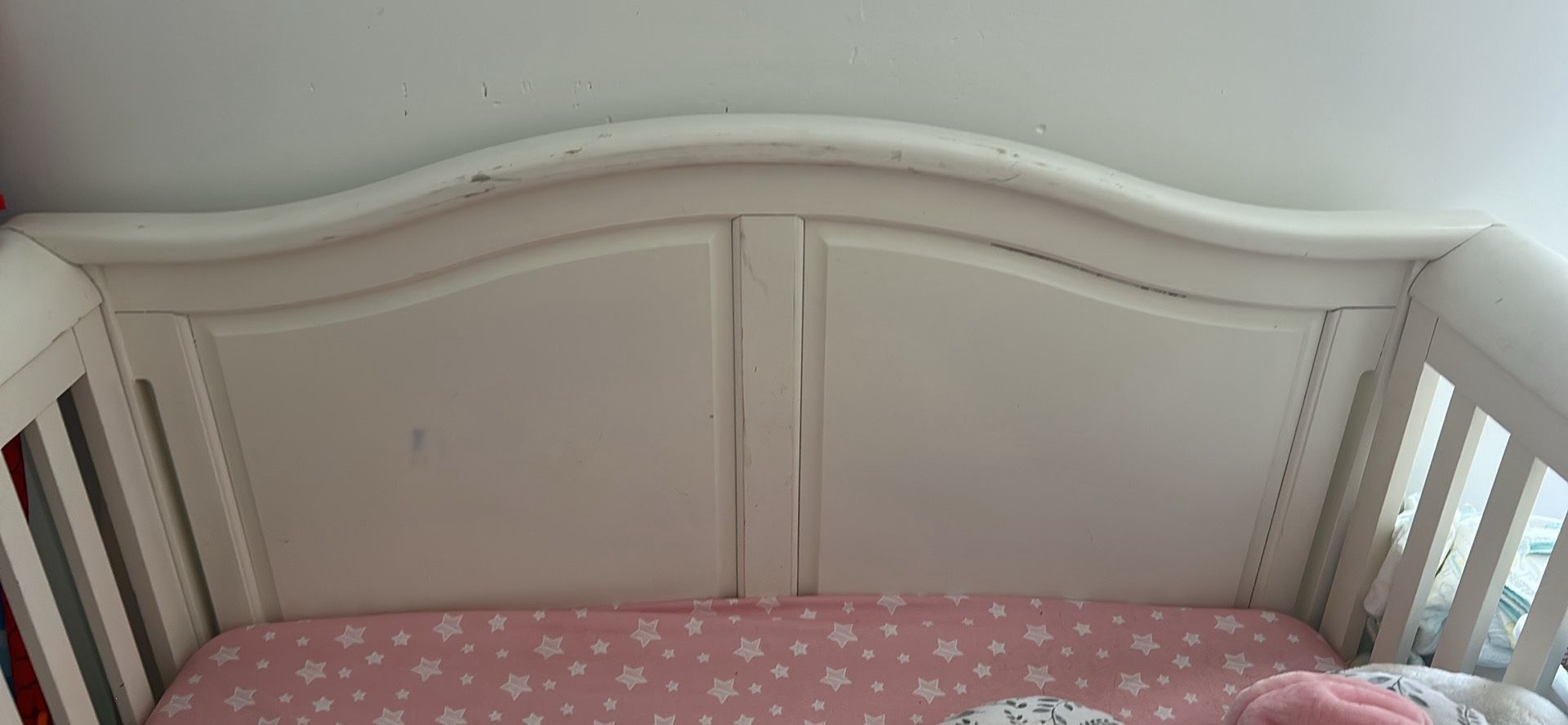 White Baby crib