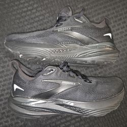 Womens BROOKS shoes