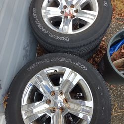 Set of 4 Tires/Rims Good Year P275/60/R20