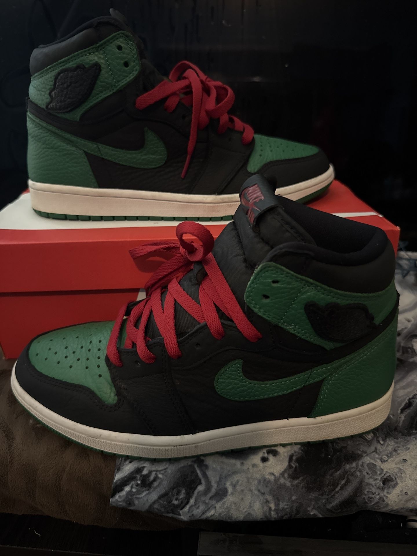 Air Jordan 1 Pine Green 2.0 Size 9
