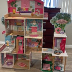 Doll House