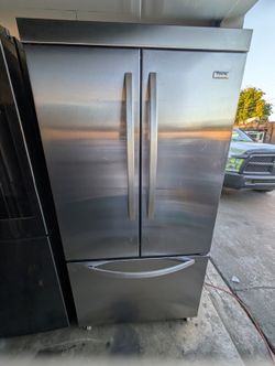 Viking 3 Series Stainless Steel 3-Door French Door Refrigerator with Bottom Freezer