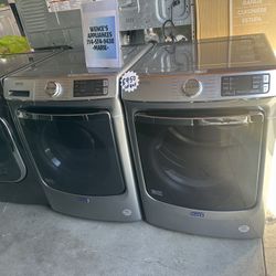 MAYTAG FRONT LOAD WASHER AND GAS DRYER SET 