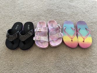 Size 11 Girls Flip Flops (3)