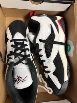 New Jordans size 6Y or 7.5 women’s $65